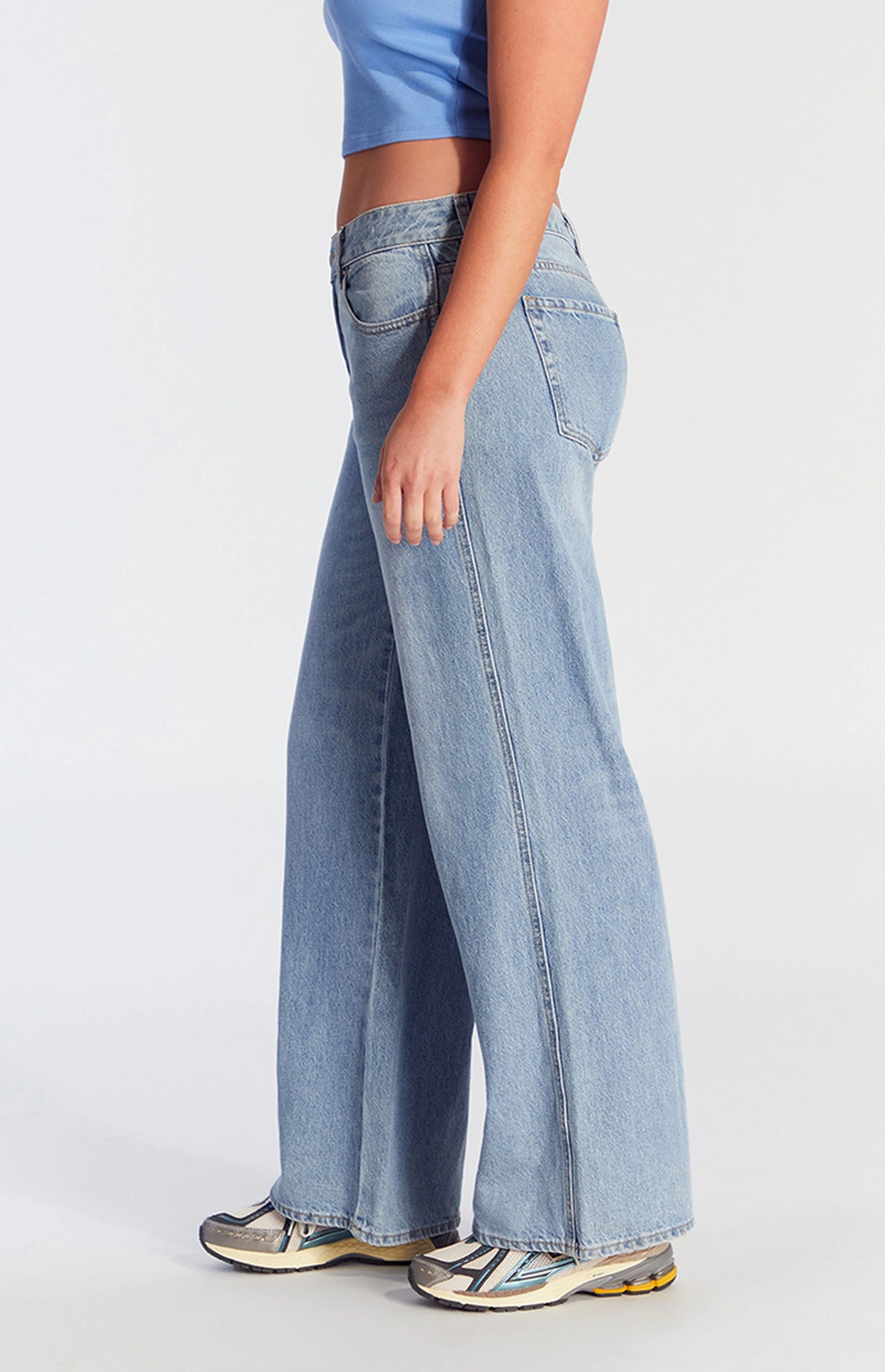 Casey Low-Rise Baggy Jeans Astrid
